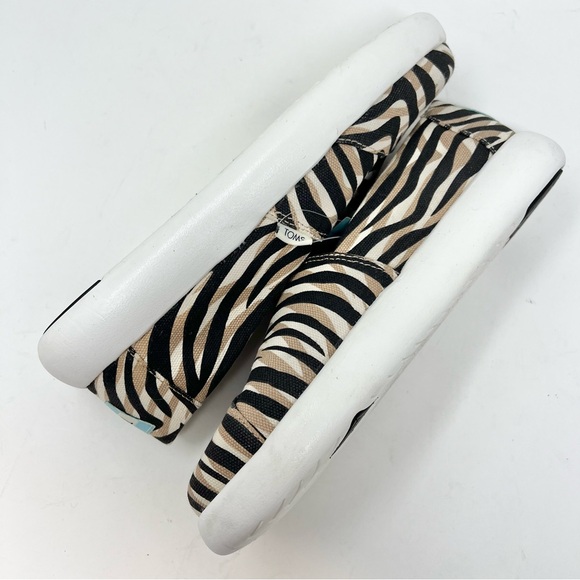 NWT Toms Alpargata Natural Liger Print Slip On Flats Women’s 7.5 Tan Black Ortho - Picture 3 of 9